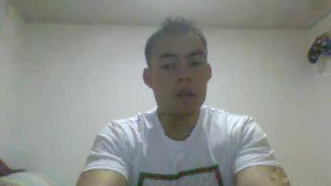Snapshot of manuel9810 chatting on 01/01/25, 01:58 manuel9810 online show from 01/01/25, 01:58