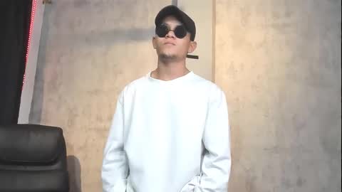 Manuel online show from 11/06/25, 04:24