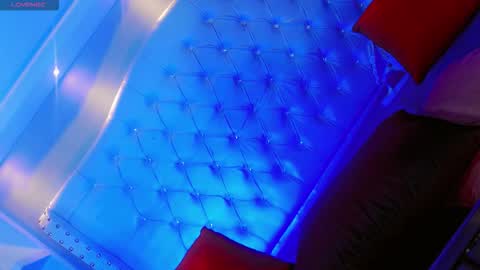 Manuela Kingsley online show from 01/13/26, 11:59