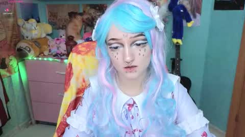 Snapshot of manuela_unicorn chatting on 11/22/25, 04:44 Manuela online show from 11/22/25, 04:44