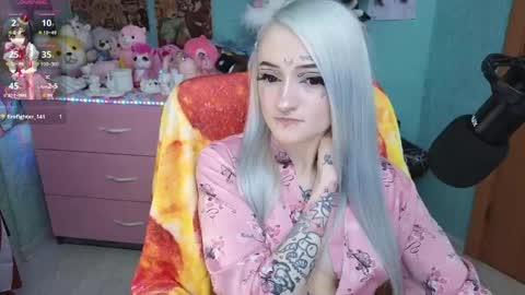 Manuela online show from 04/13/26, 09:09