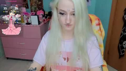 Snapshot of manuela_unicorn chatting on 06/24/26, 07:02 Manuela online show from 06/24/26, 07:02