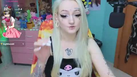 Snapshot of manuela_unicorn chatting on 07/08/26, 04:22 Manuela online show from 07/08/26, 04:22