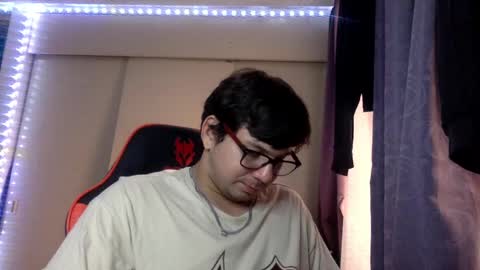 Snapshot of manuelle_francesco chatting on 01/19/25, 11:00 Manu online show from 01/19/25, 11:00