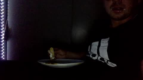 Snapshot of manuelle_francesco chatting on 02/06/25, 02:11 Manu online show from 02/06/25, 02:11