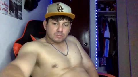 Snapshot of manuelle_francesco chatting on 10/04/25, 04:32 Manu online show from 10/04/25, 04:32