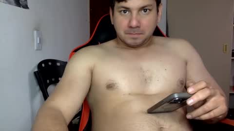 Snapshot of manuelle_francesco chatting on 10/06/25, 05:54 Manu online show from 10/06/25, 05:54