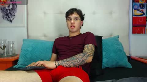 Manuel online show from 03/25/26, 05:46