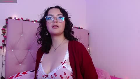 Snapshot of manumeow_ chatting on 12/31/24, 10:01 Manu online show from 12/31/24, 10:01