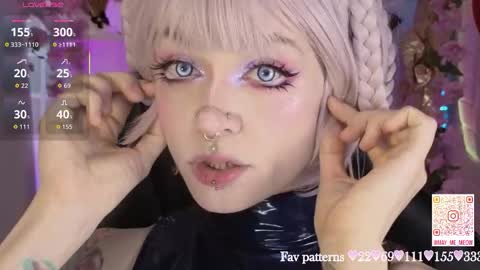 Snapshot of mao_me_meow chatting on 02/27/26, 08:14 Sasha online show from 02/27/26, 08:14