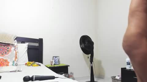 Snapshot of mara2020xxx69 chatting on 02/12/25, 02:21 Mara online show from 02/12/25, 02:21