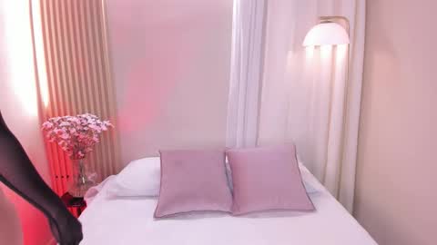 Mara  online show from 12/02/25, 08:37