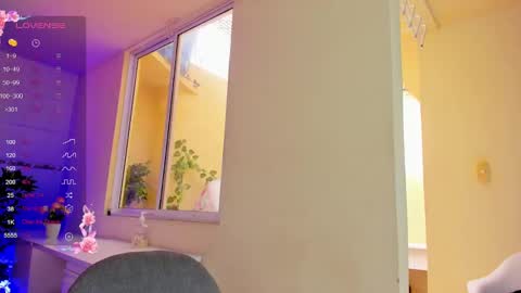 Snapshot of mara_jackson_ chatting on 12/04/24, 12:36 MARA online show from 12/04/24, 12:36