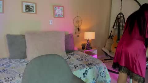 MARA  online show from 11/18/25, 02:43