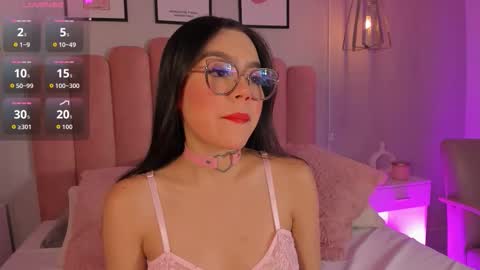 Snapshot of mara_swan_ chatting on 11/20/25, 07:46 MARA online show from 11/20/25, 07:46