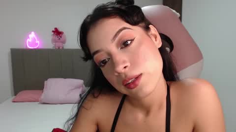 Snapshot of maraa_09 chatting on 03/03/25, 02:04 Marcela independent online show from 03/03/25, 02:04