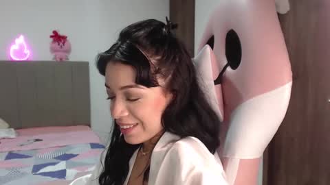 Snapshot of maraa_09 chatting on 03/07/25, 05:29 Marcela independent online show from 03/07/25, 05:29