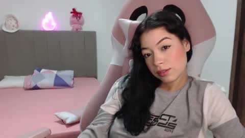 Snapshot of maraa_09 chatting on 03/08/25, 03:17 Marcela independent online show from 03/08/25, 03:17