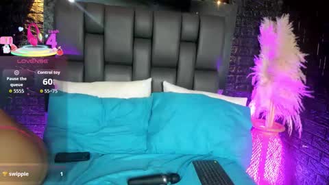 Snapshot of maraa_rivera chatting on 11/08/25, 08:07 maraa_rivera online show from 11/08/25, 08:07