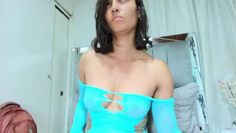 Snapshot of maraa_x chatting on 04/30/26, 11:38 maraa_x online show from 04/30/26, 11:38