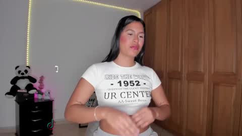 Snapshot of maragirl chatting on 02/27/25, 03:26 Mara online show from 02/27/25, 03:26