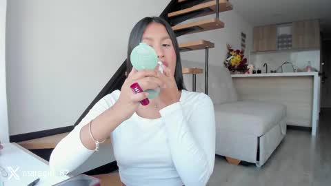 Snapshot of maragirl chatting on 09/21/25, 09:27 Mara online show from 09/21/25, 09:27