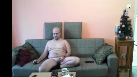 Snapshot of maraoles2 chatting on 12/31/24, 08:26 Maraoles online show from 12/31/24, 08:26