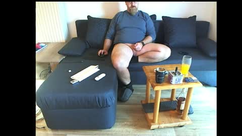 Snapshot of maraoles2 chatting on 11/23/25, 11:54 Maraoles online show from 11/23/25, 11:54