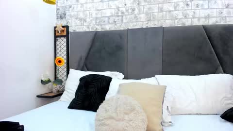 Maray Lous  online show from 11/28/25, 08:55