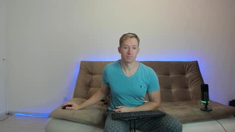 alex marvelxx online show from 10/19/25, 06:03