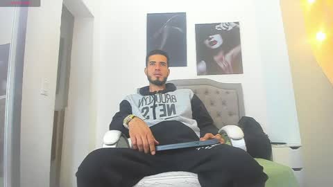 Marc Ruffalo online show from 04/10/26, 11:15