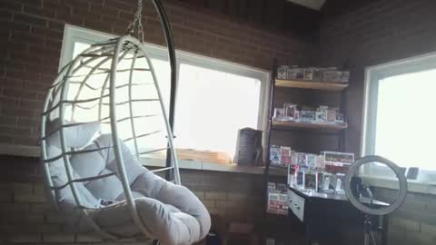 Snapshot of marcakawvu chatting on 09/15/25, 07:47 Marc online show from 09/15/25, 07:47