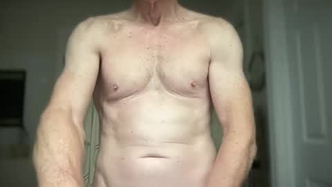 Snapshot of marcaufun chatting on 11/16/25, 08:31 BestBadDaddy online show from 11/16/25, 08:31