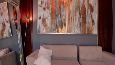 Snapshot of marce_milf chatting on 02/21/26, 10:38 marce_milf online show from 02/21/26, 10:38