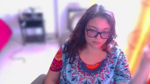 Snapshot of marcela2101s chatting on 09/23/25, 08:45 marcela2101s online show from 09/23/25, 08:45