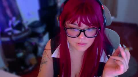 Snapshot of marcela2101s chatting on 10/18/25, 07:03 marcela2101s online show from 10/18/25, 07:03