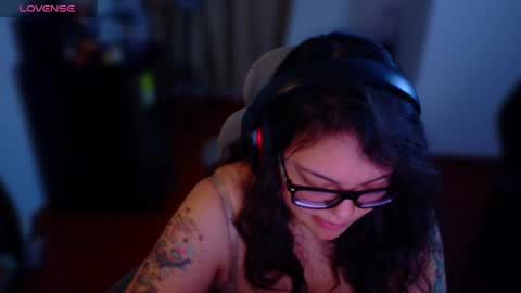 Snapshot of marcela2101s chatting on 11/20/25, 09:36 marcela2101s online show from 11/20/25, 09:36