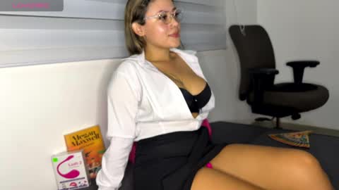 Snapshot of marcela_cositarica chatting on 05/06/26, 02:08 marcela_cositarica online show from 05/06/26, 02:08