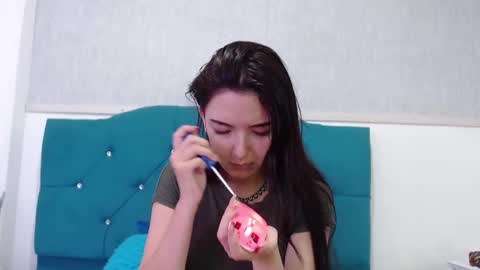 Snapshot of marcelaa_fox chatting on 09/15/25, 08:20 Marcela online show from 09/15/25, 08:20