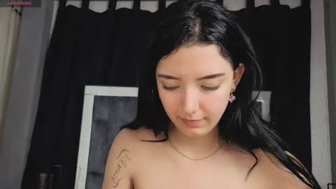 Snapshot of marcelaa_fox chatting on 11/19/25, 08:36 Marcela online show from 11/19/25, 08:36