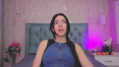 Snapshot of marcelaa_fox chatting on 11/20/25, 09:36 Marcela online show from 11/20/25, 09:36