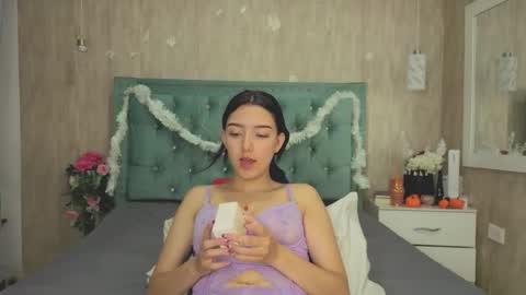 Snapshot of marcelaa_fox chatting on 11/26/25, 07:26 Marcela online show from 11/26/25, 07:26