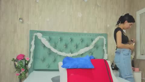 Snapshot of marcelaa_fox chatting on 12/02/25, 08:48 Marcela online show from 12/02/25, 08:48