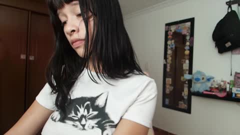 Snapshot of marceline_0 chatting on 01/02/25, 08:57 Marceline  online show from 01/02/25, 08:57