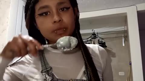 Michell Dayan online show from 12/25/24, 02:25