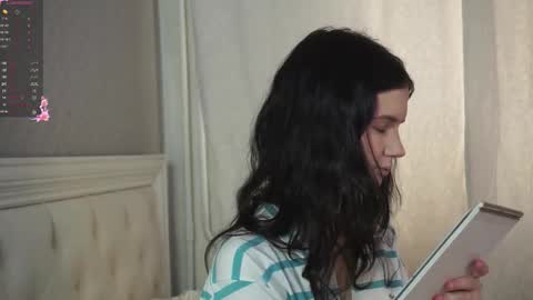 Marcelline online show from 02/07/26, 03:43