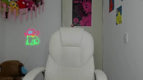 Snapshot of marcelinegh chatting on 07/28/26, 11:05 Marceline online show from 07/28/26, 11:05