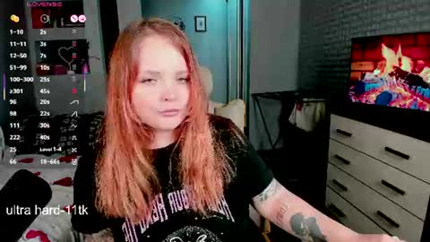 Snapshot of marcelinepeach chatting on 06/14/26, 02:24 Sara online show from 06/14/26, 02:24