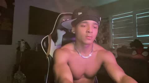 Snapshot of marcellorey chatting on 07/16/26, 02:28 poyzennus online show from 07/16/26, 02:28