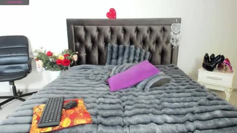 Marcia online show from 11/30/25, 06:12